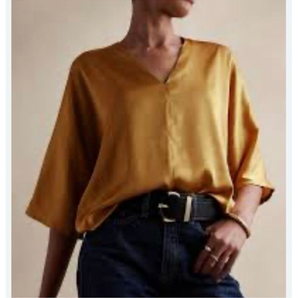 Banana Republic Silky Top